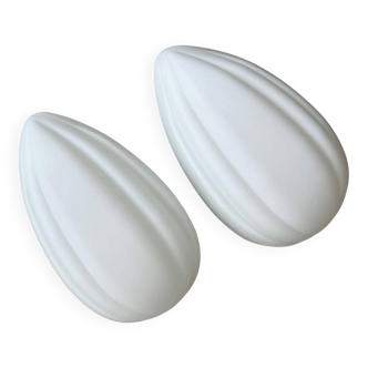Wonderful pair of Mid Century white glass wall lamps from Italy