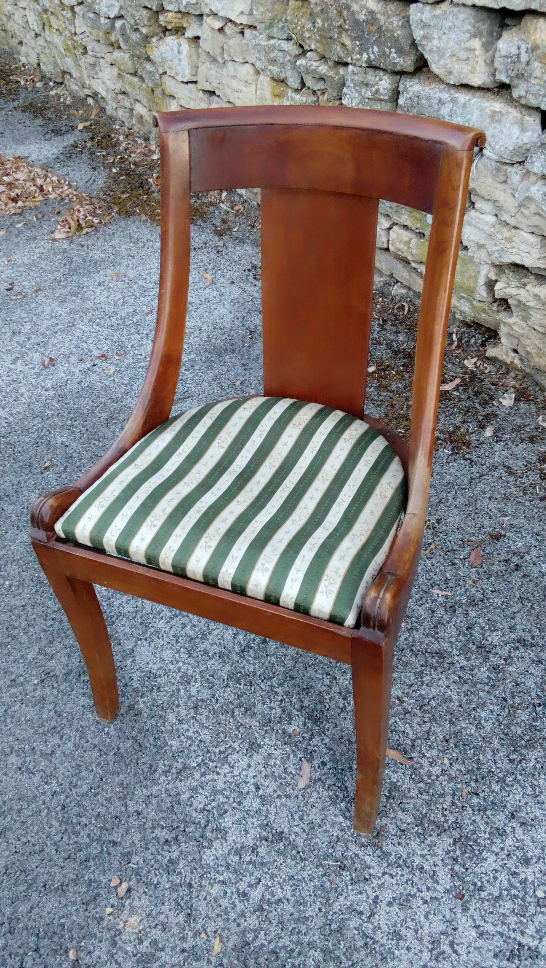 Suite of four mahogany gondola chairs