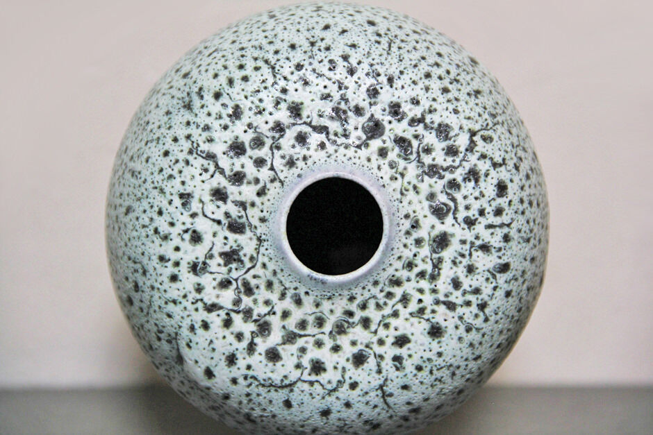 Mid century vase by Siegfried Gramann forTöpferhof Römhild
