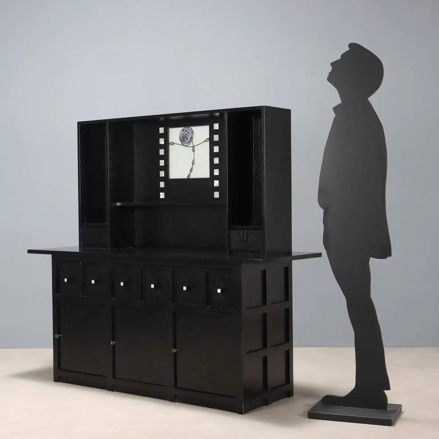 Vintage buffet Cassina design Charles Rennie Mackintosh 1980s