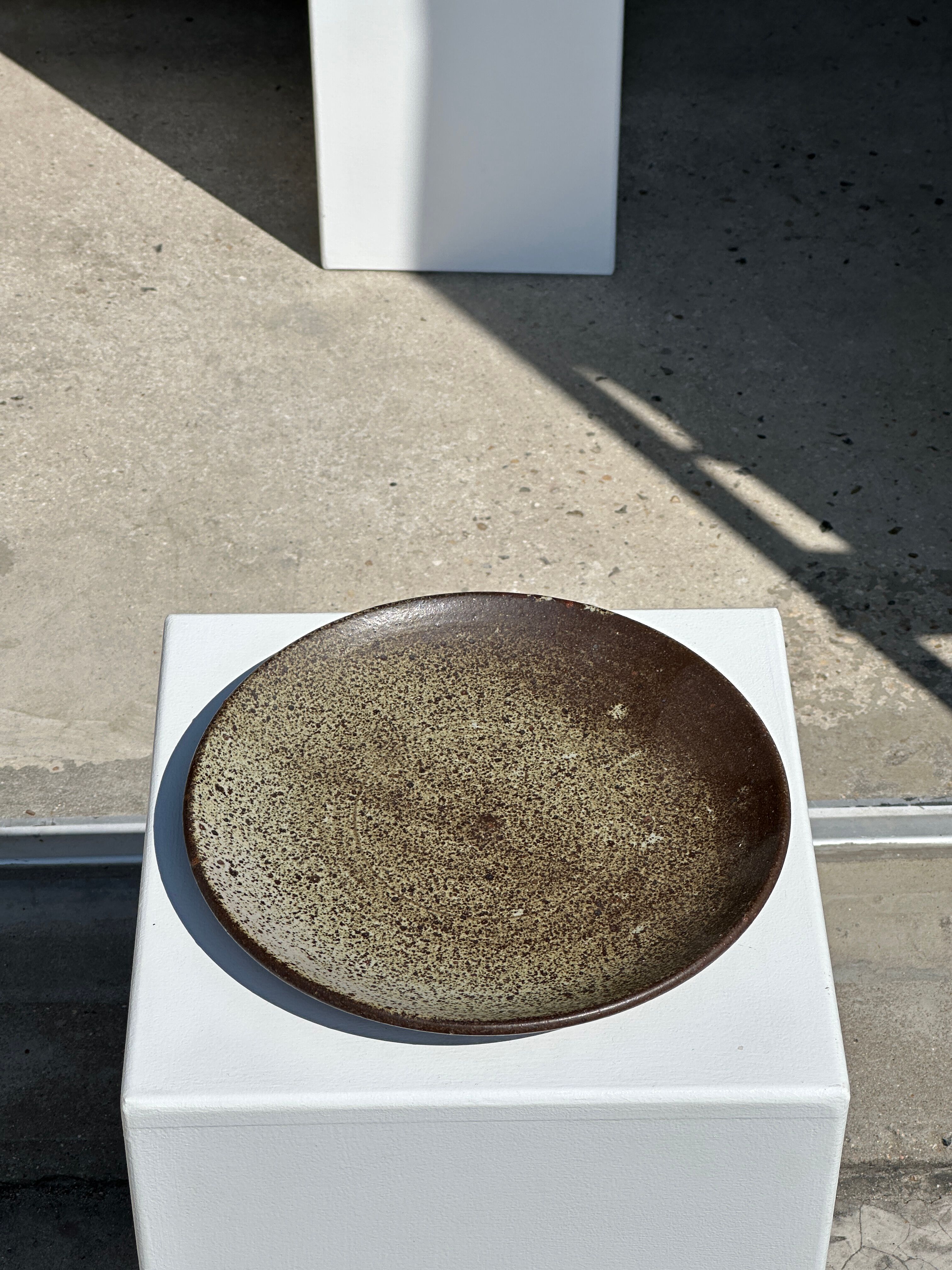 Indonesian green ceramic dish D:26.5