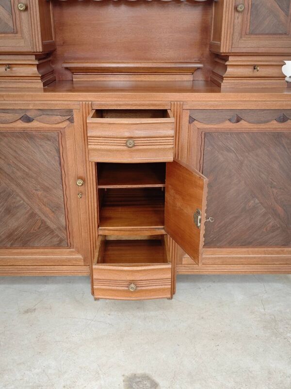 Buffet haut art and craft Art déco français en bois blond 1950 1960