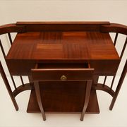 Console en bois de noyer courbé 1940