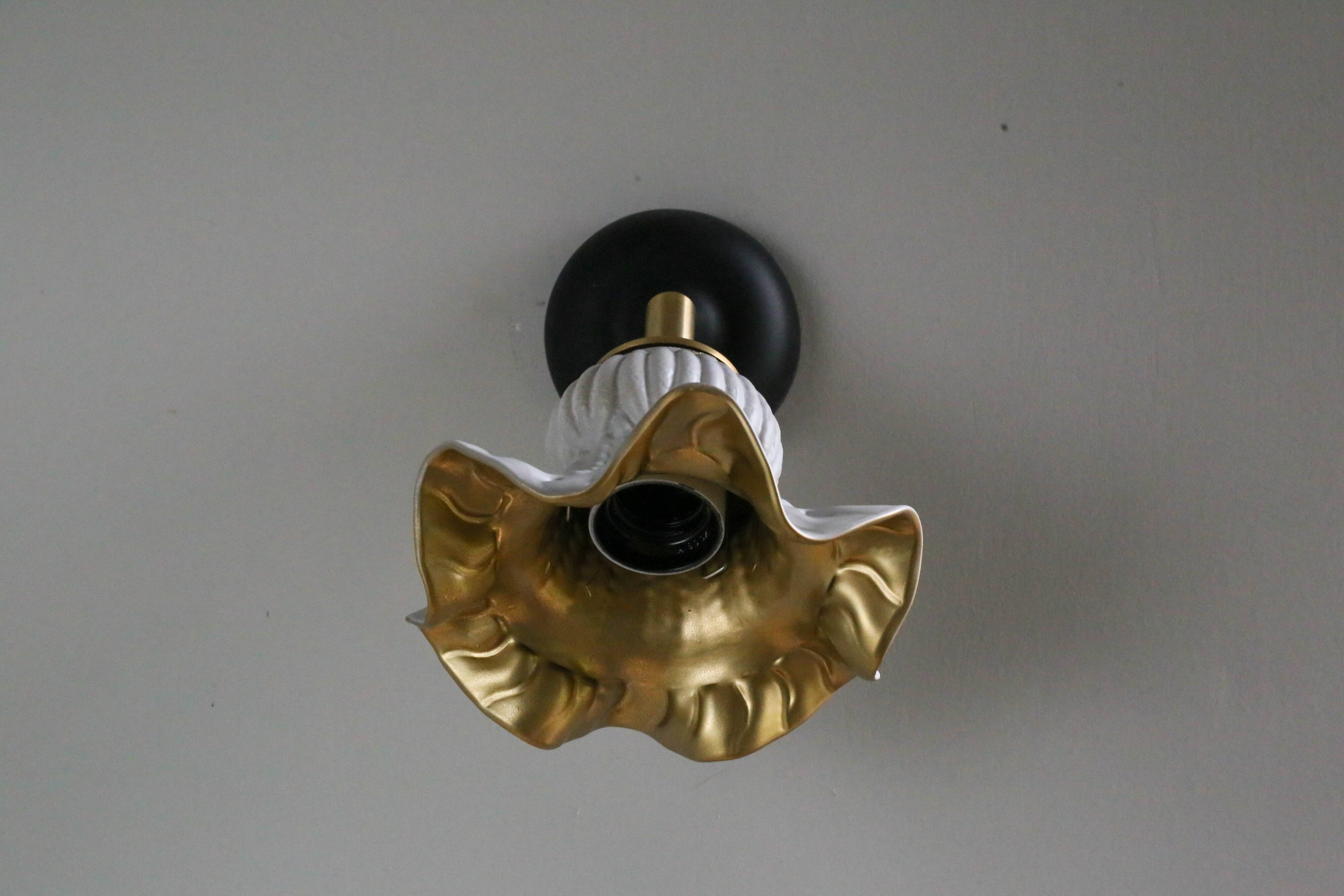 Antique wall light in gray and gold painted glass - brass socket