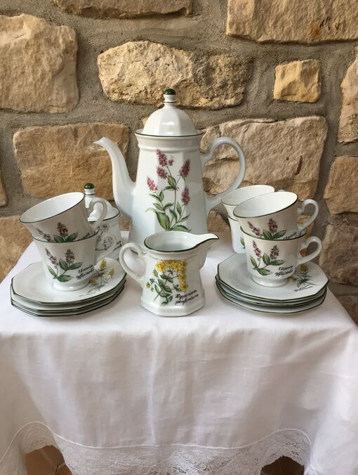 Baviere Winterling fine porcelain service or coffee