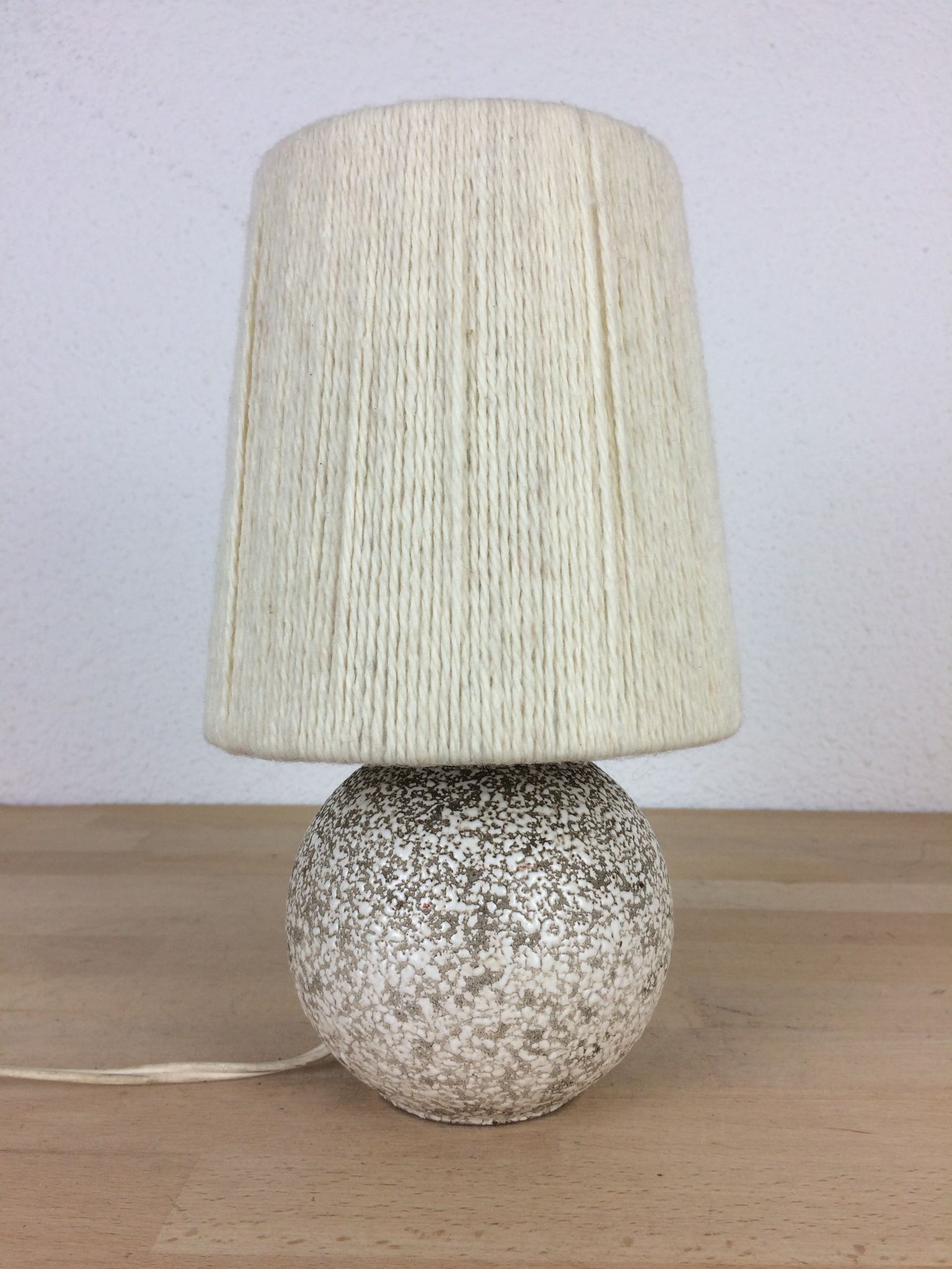 Art Deco ball lamp, white tense ceramic, wool lampshade