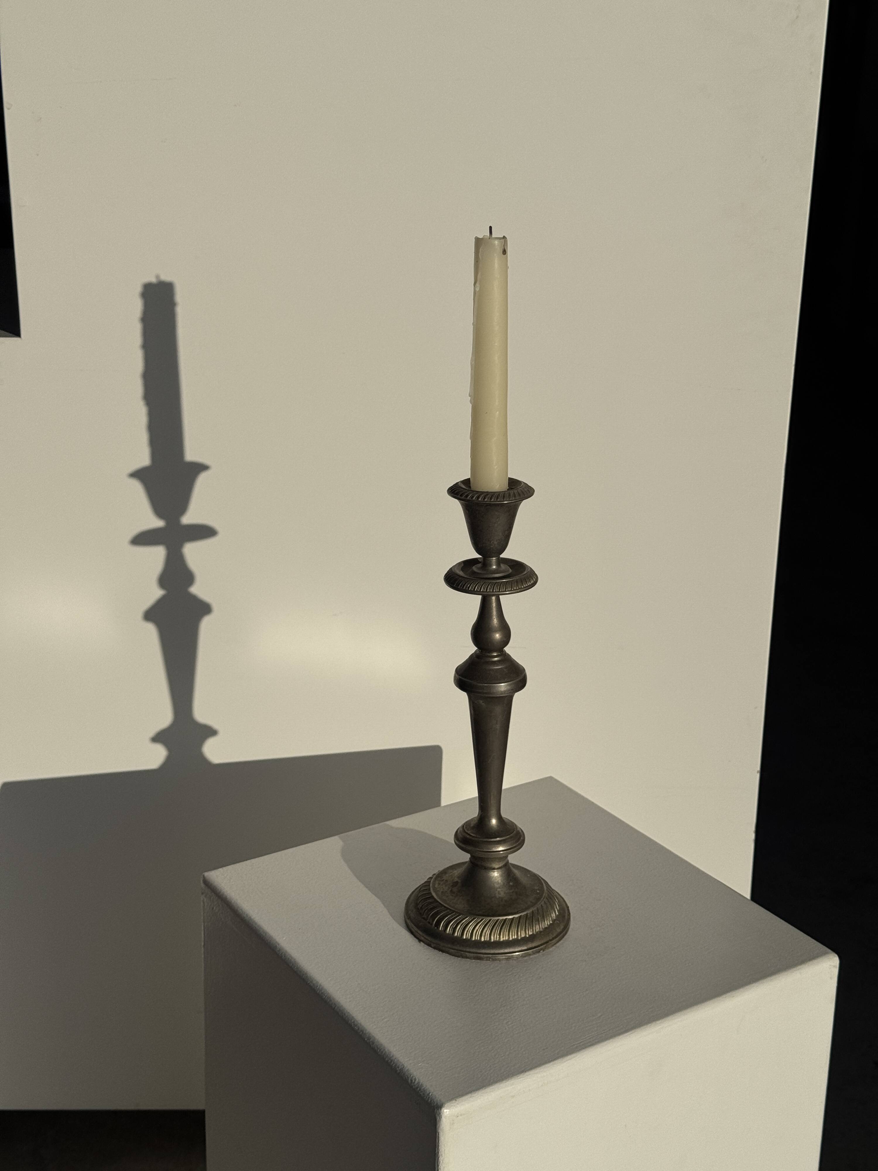 Large antique silver-plated candlestick H29 D10.5