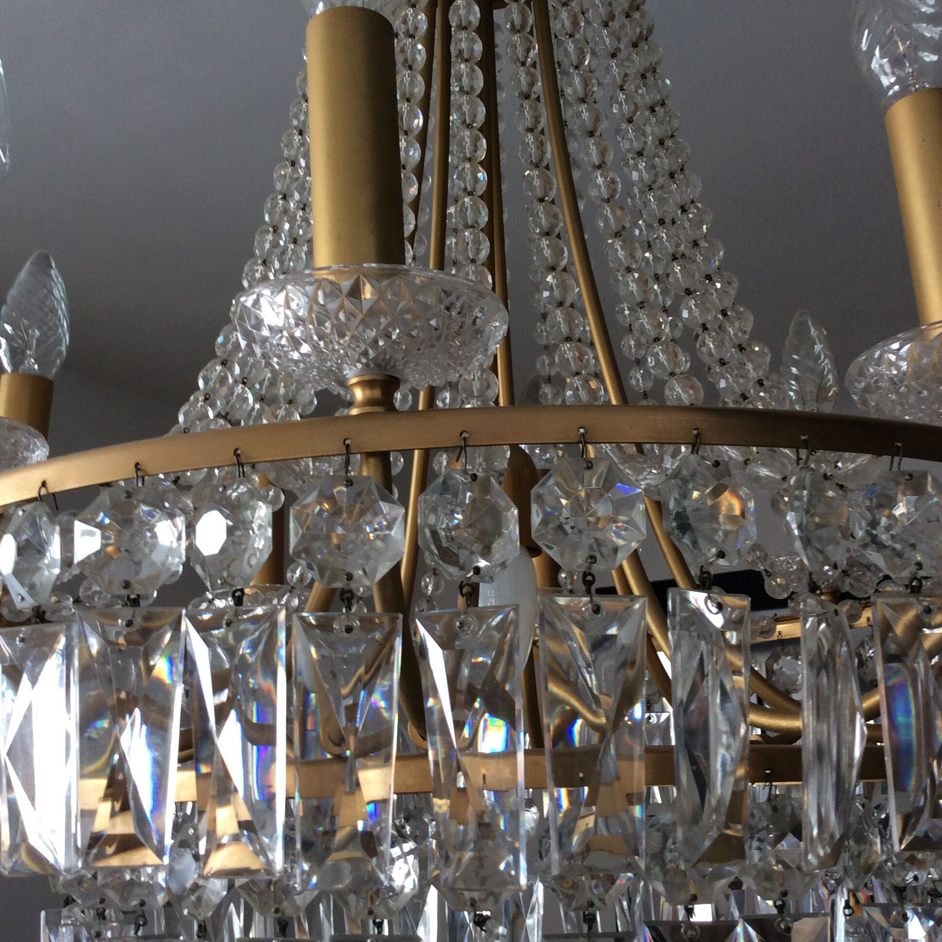 Chandelier crystal stamped balloon