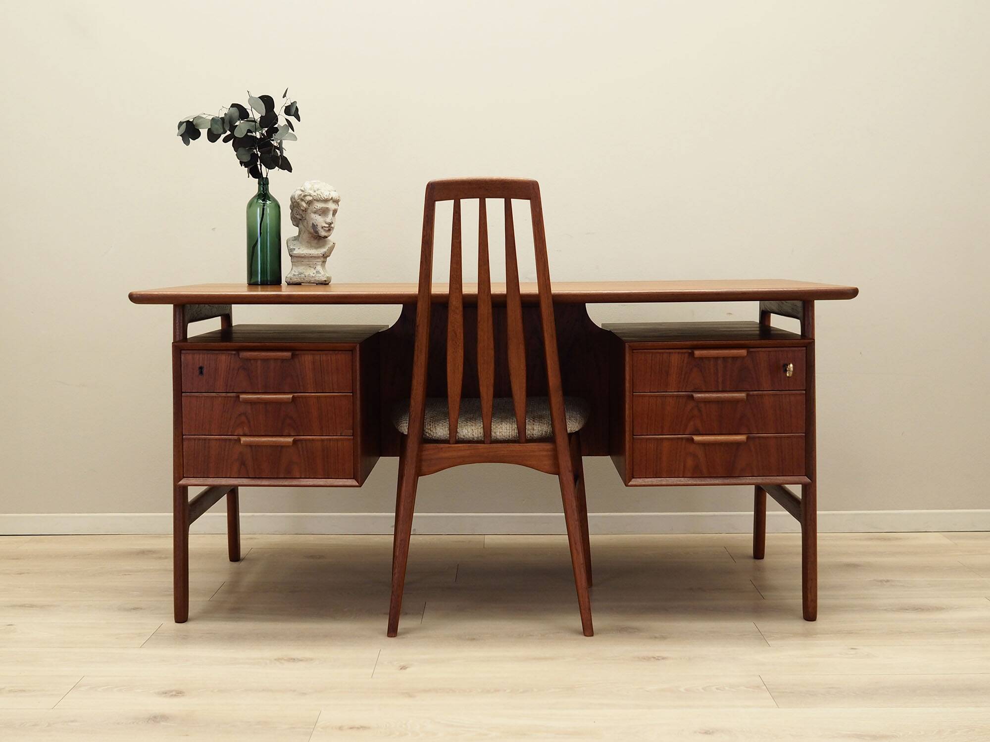 Teak desk, Danish design, 1970s, manufacturer: Omann Jun