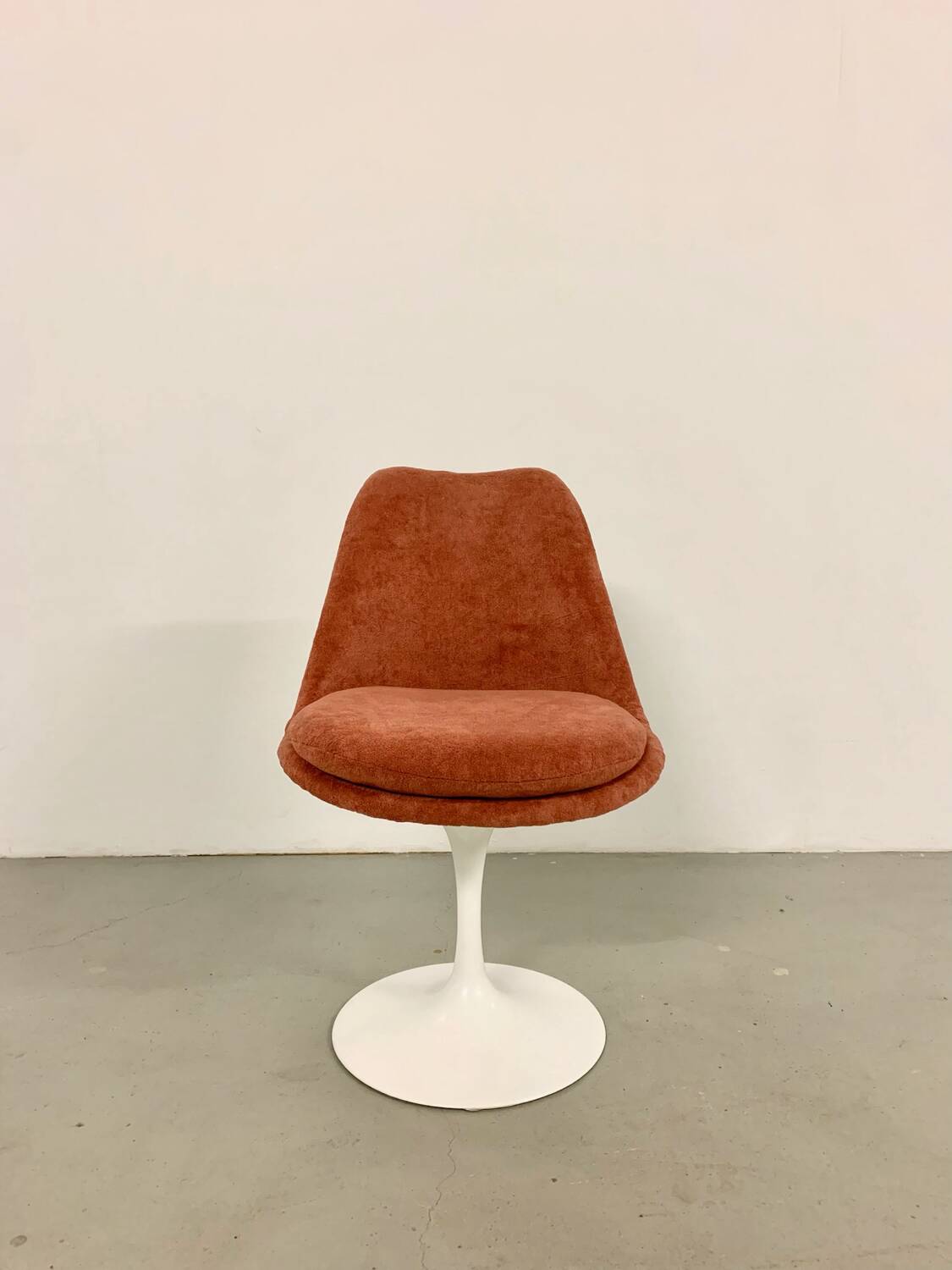 Eero Saarinen Side Chair upholstered 80s by Knoll