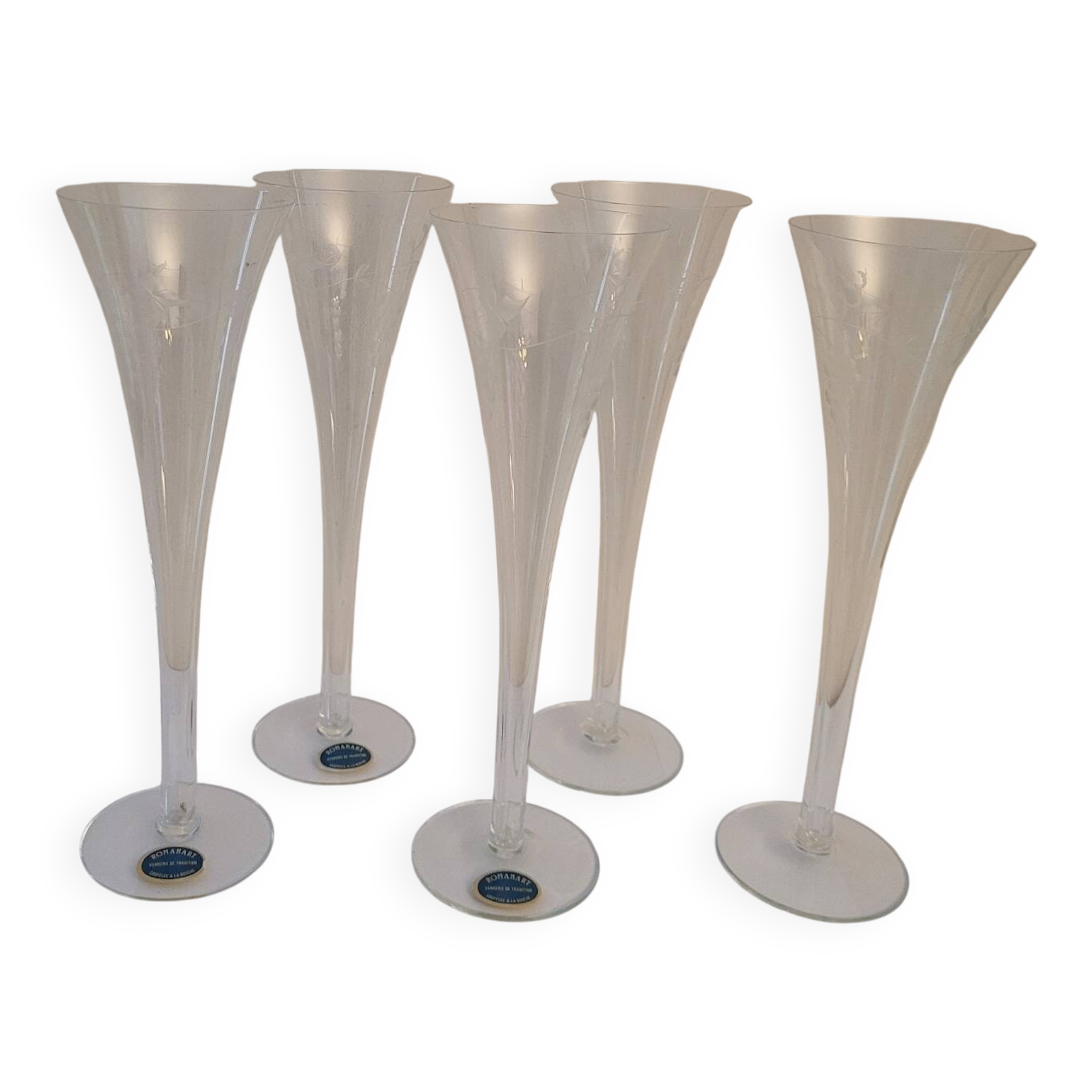 Romanart champagne flutes, mouth-blown, engraved grapes