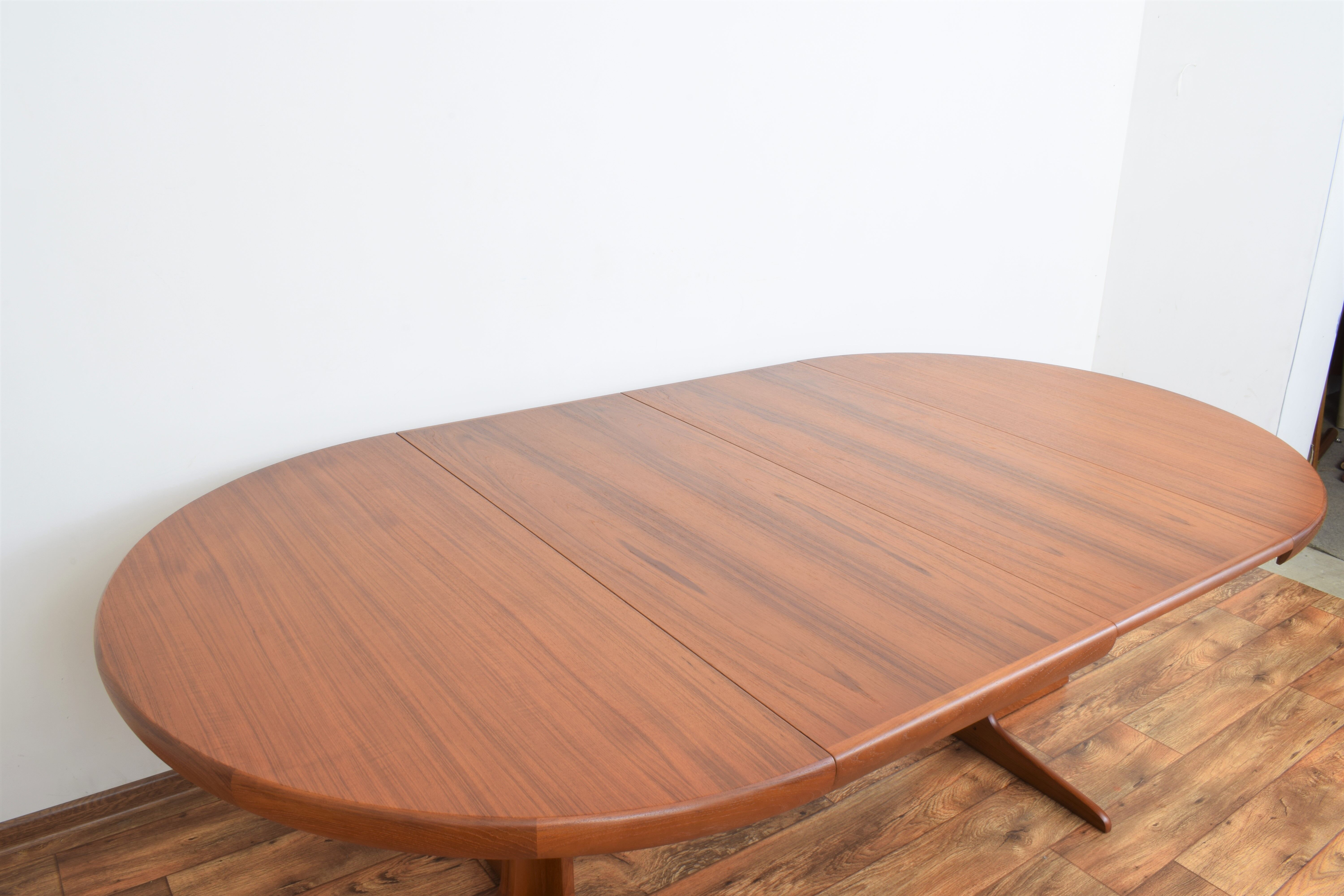 Teak extendable dining table from VV Møbler Spøttrup, 1960