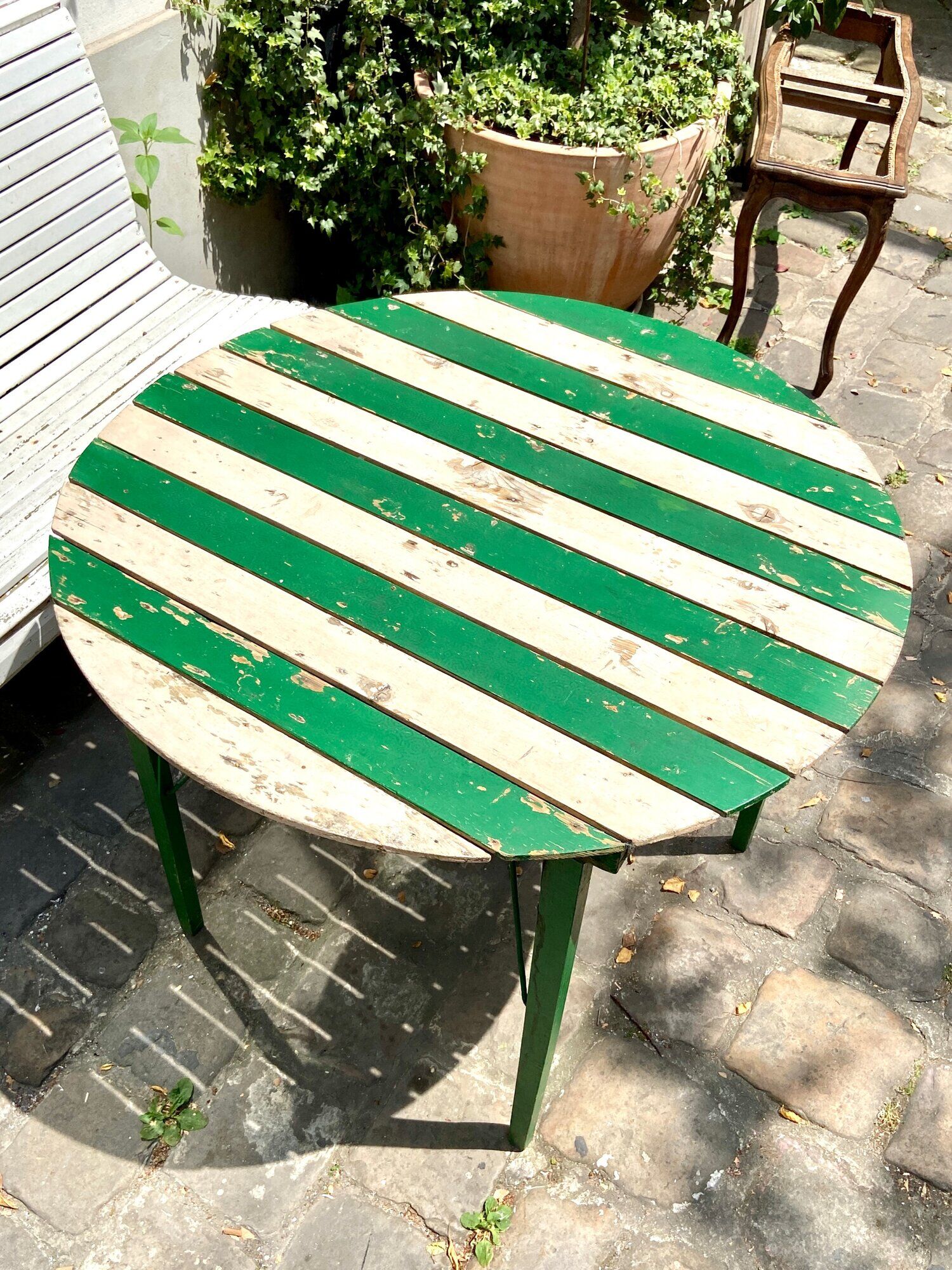 Table de jardin pliante en bois vert et beige ⌀ 95 cm