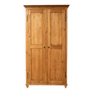 Antique German Pine Wardrobe with Hanging Rail and Shelf, Late 19th Century