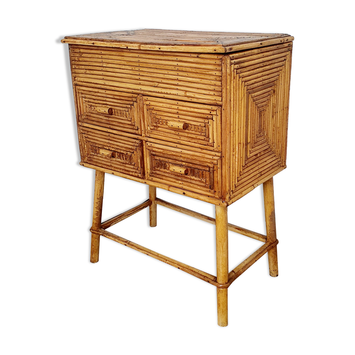 Chest of drawers in rattan marquetry