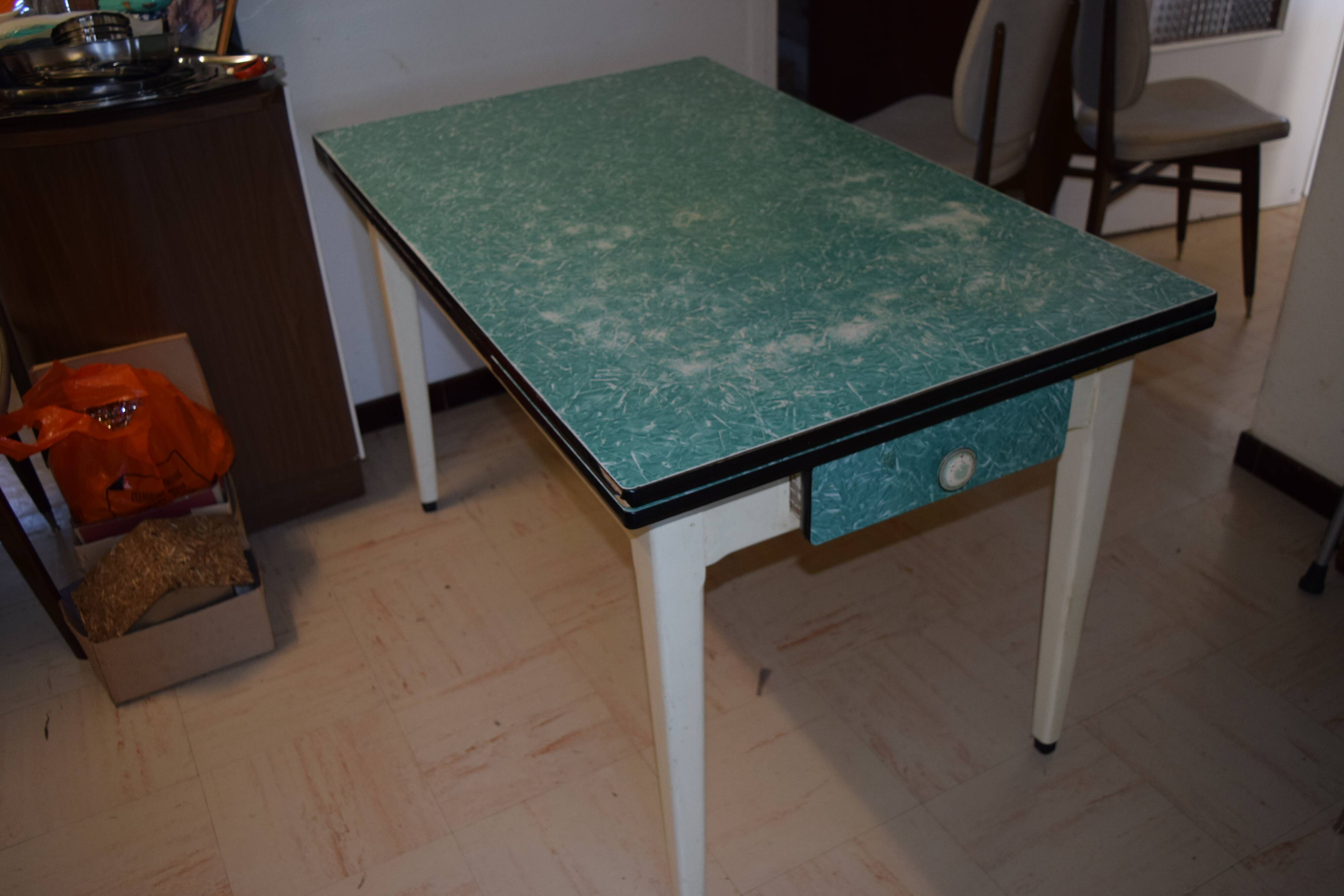 Table formica année 60 avec rallonge et tiroir | Selency