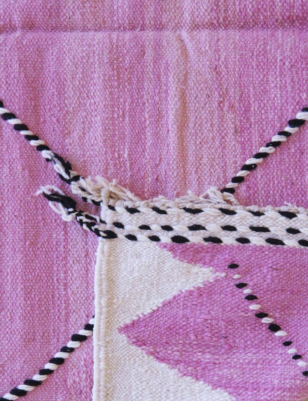 Pink Kilim Rug - 256 x 186 cm