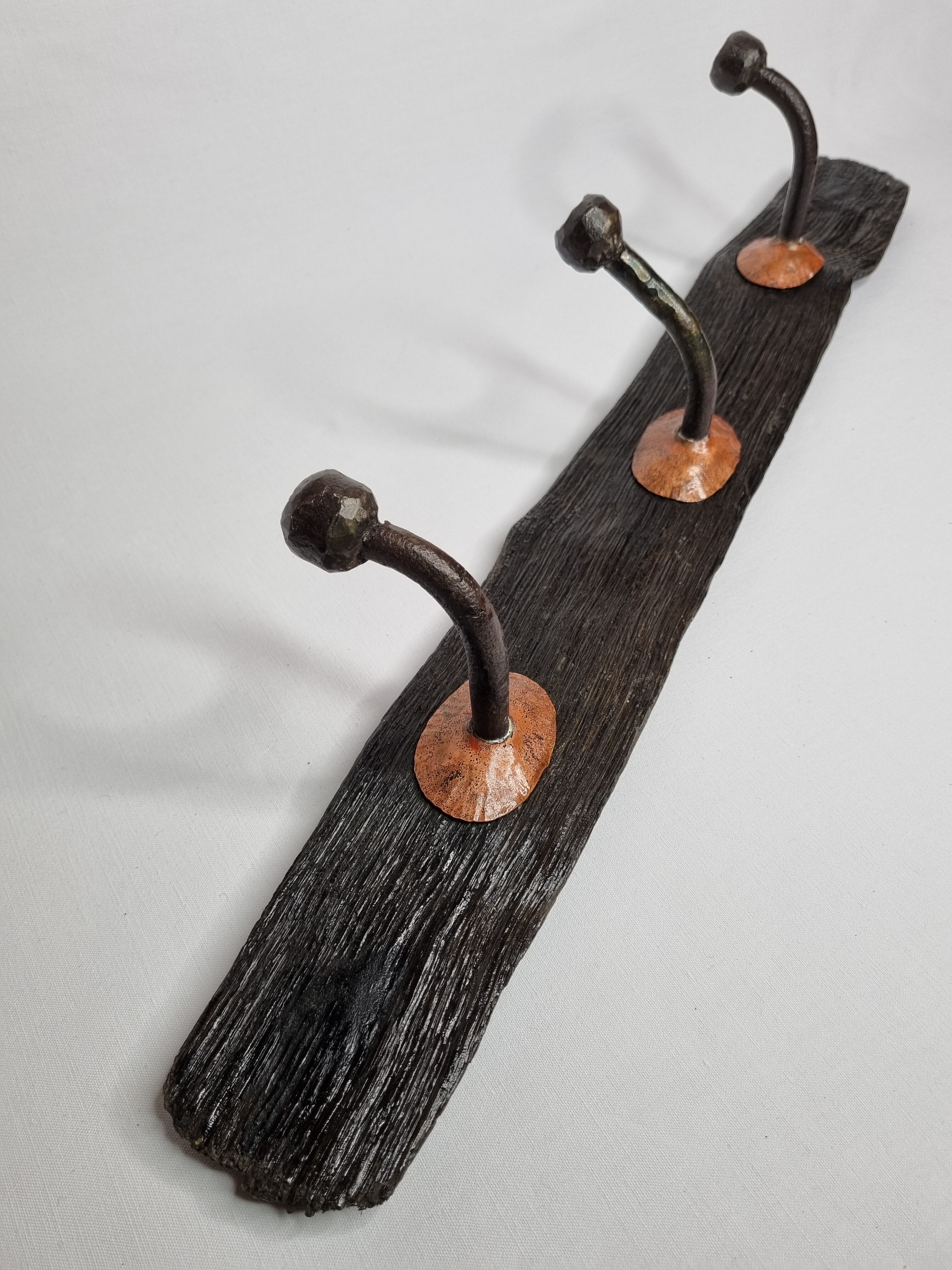 Handcrafted wall coat rack in driftwood, copper and forged steel, 3 hooks, 63 cm