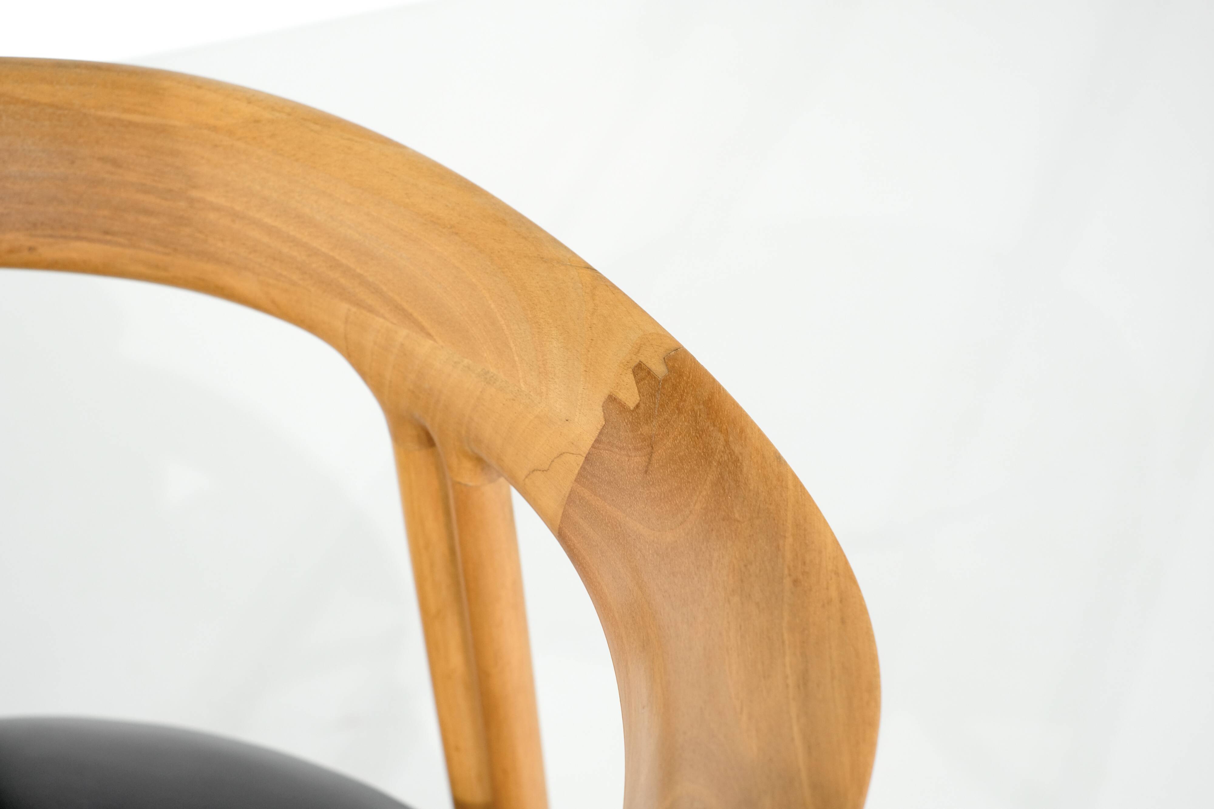 “Ulna” wooden armchair by Franco Poli for Bernini, Italy 1986.