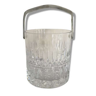 Former ice bucket