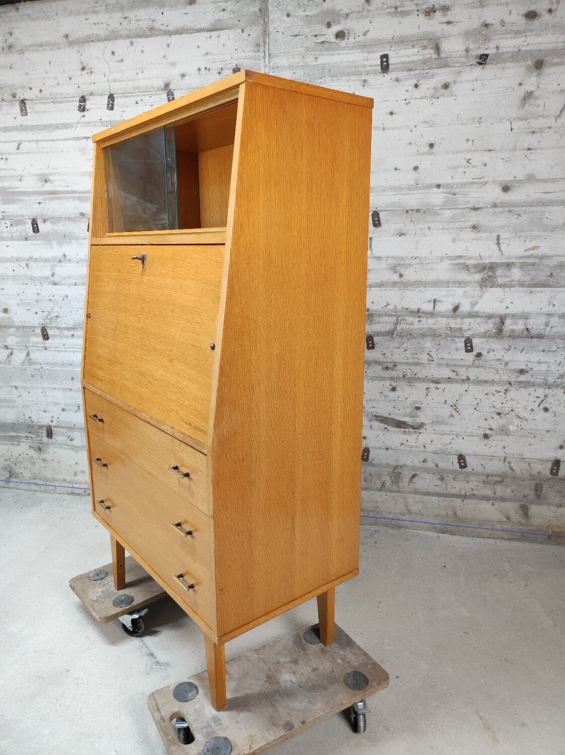 Secretary vintage feet compass