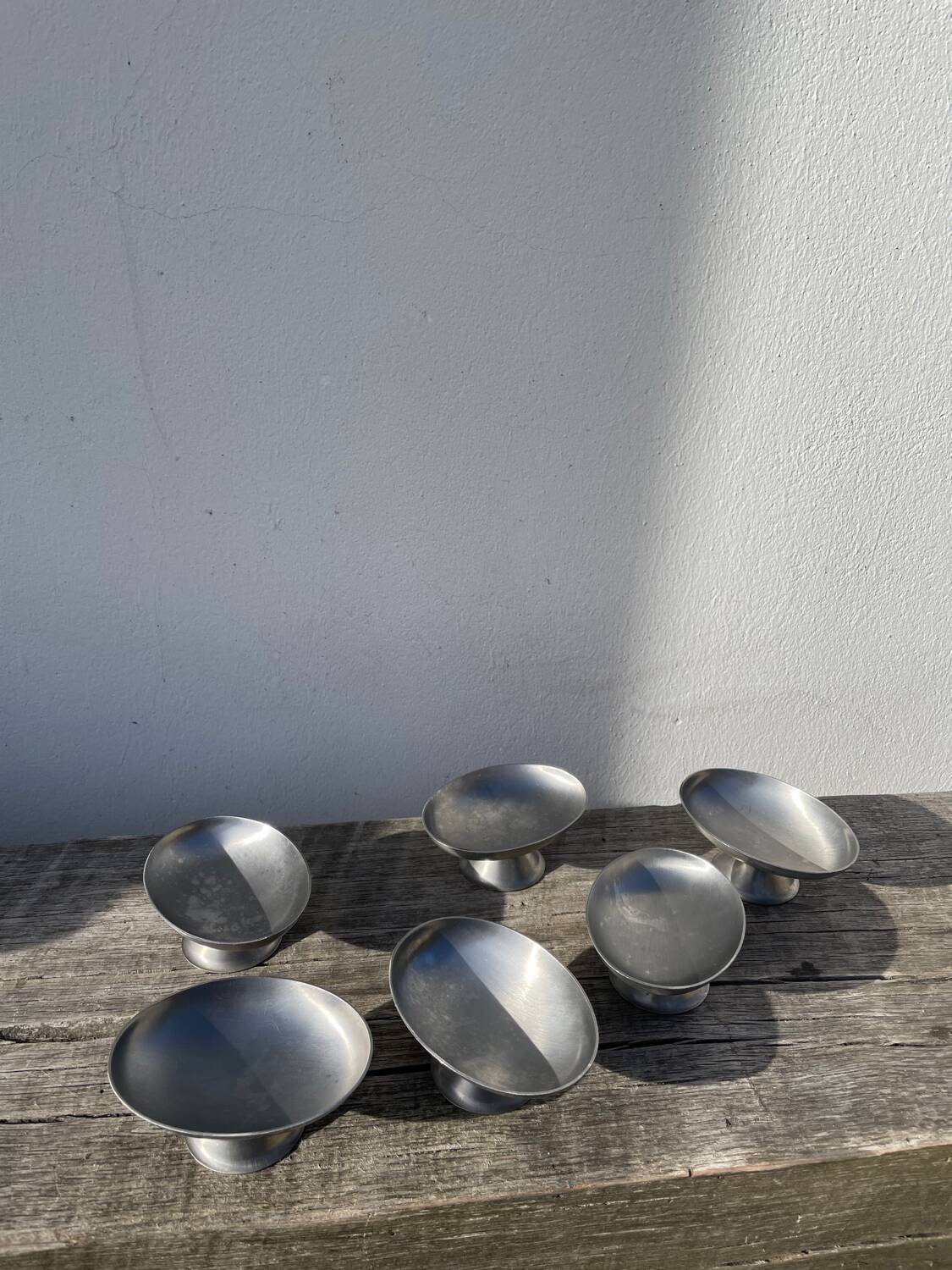 6 oval brushed stainless steel cups