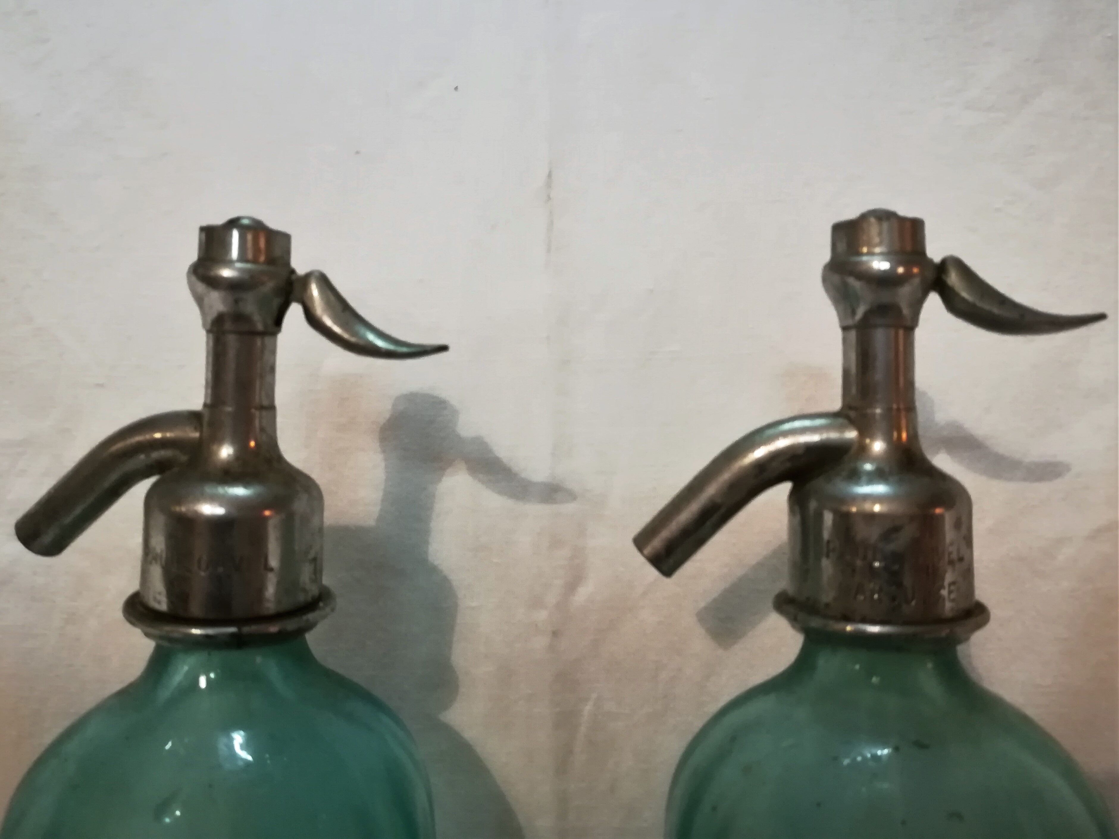 Pair of system of Seltzer