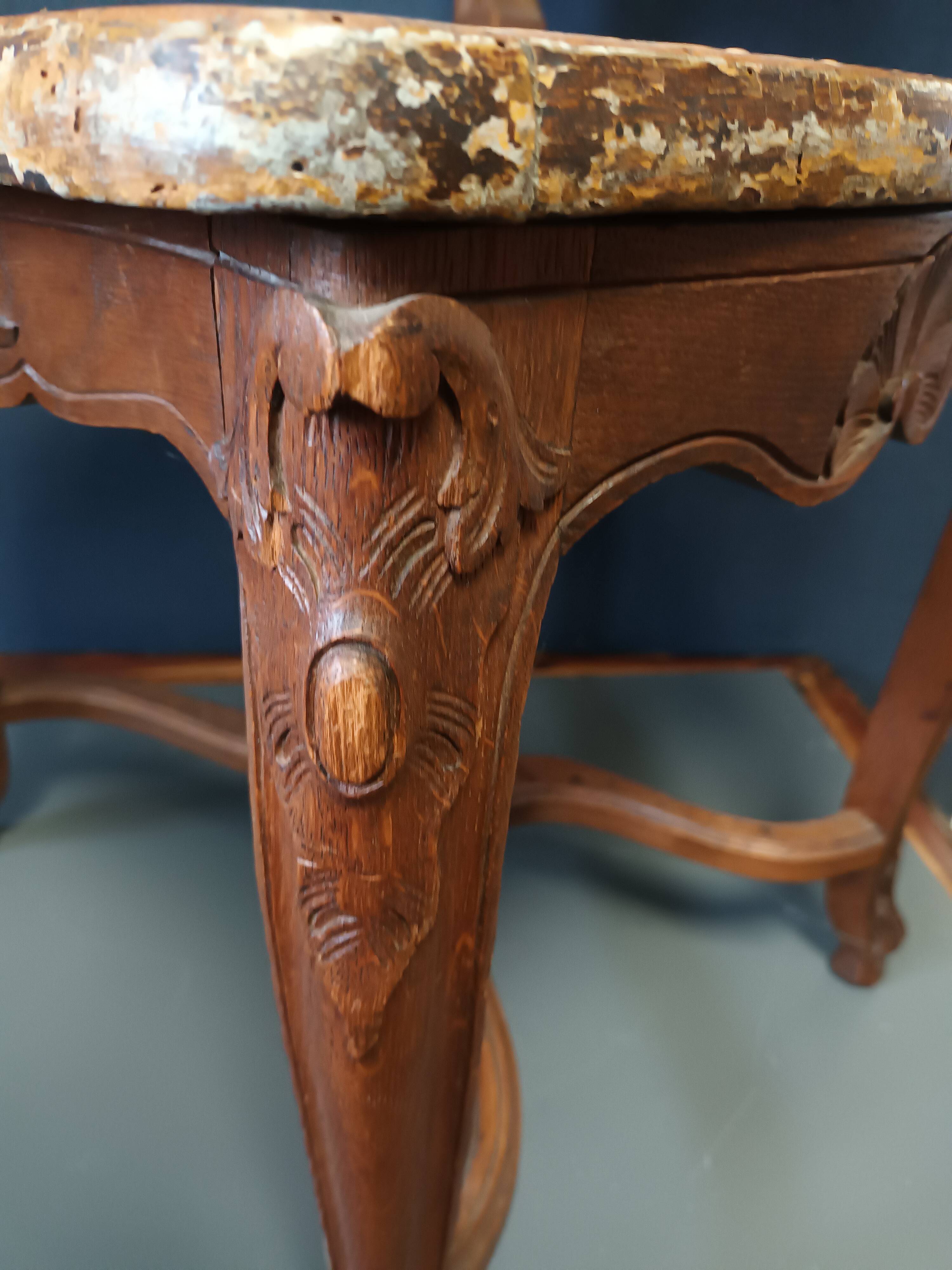 Chaise style Louis XV