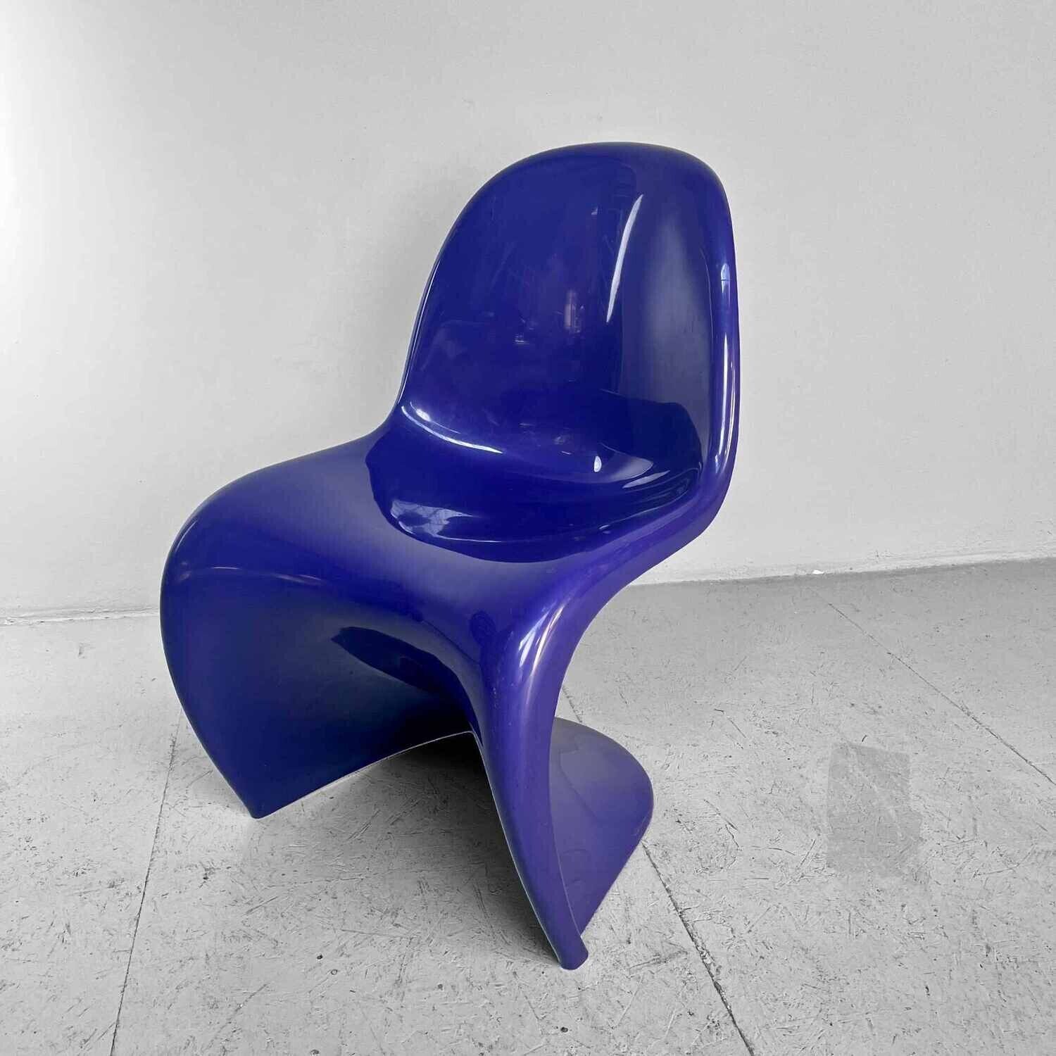 Purple chair Verner Panton Herman Miller Fehlbaum 1971