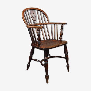 Antique Windsor chair, English low backrest, 18th century