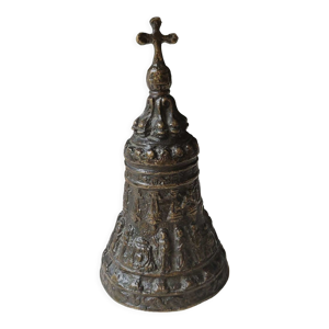 Ancienne cloche religieuse en bronze