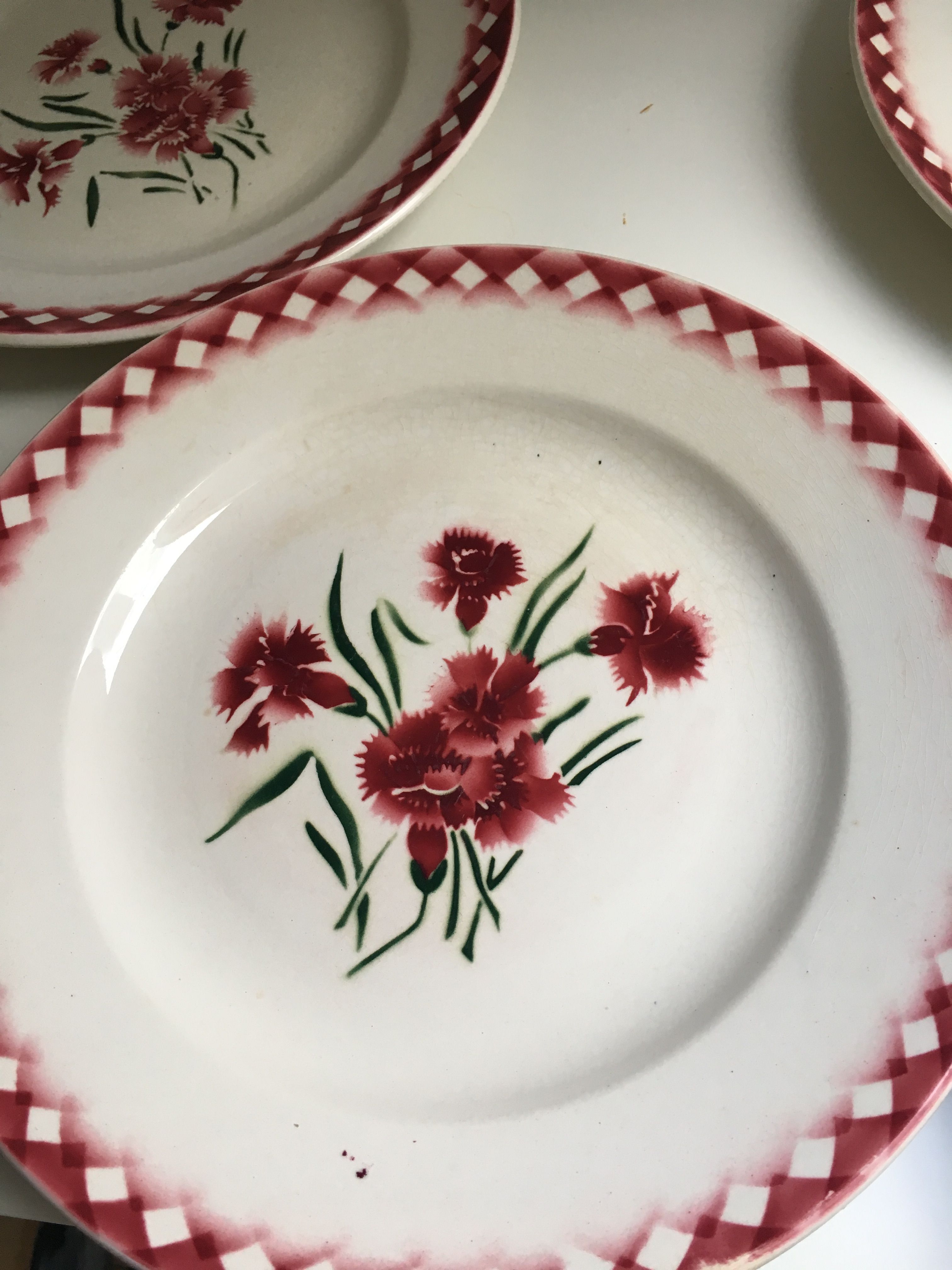 Set of 11 plates signed Mignardises Sarreguemines hand painted decor