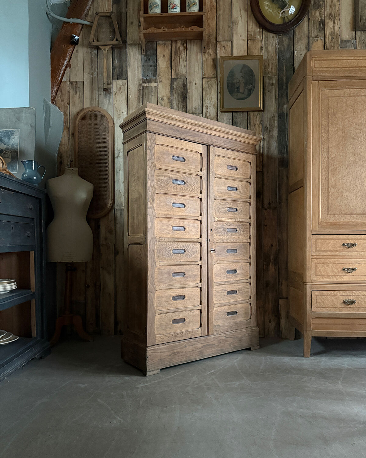 Old oak notary cabinet (renovated)