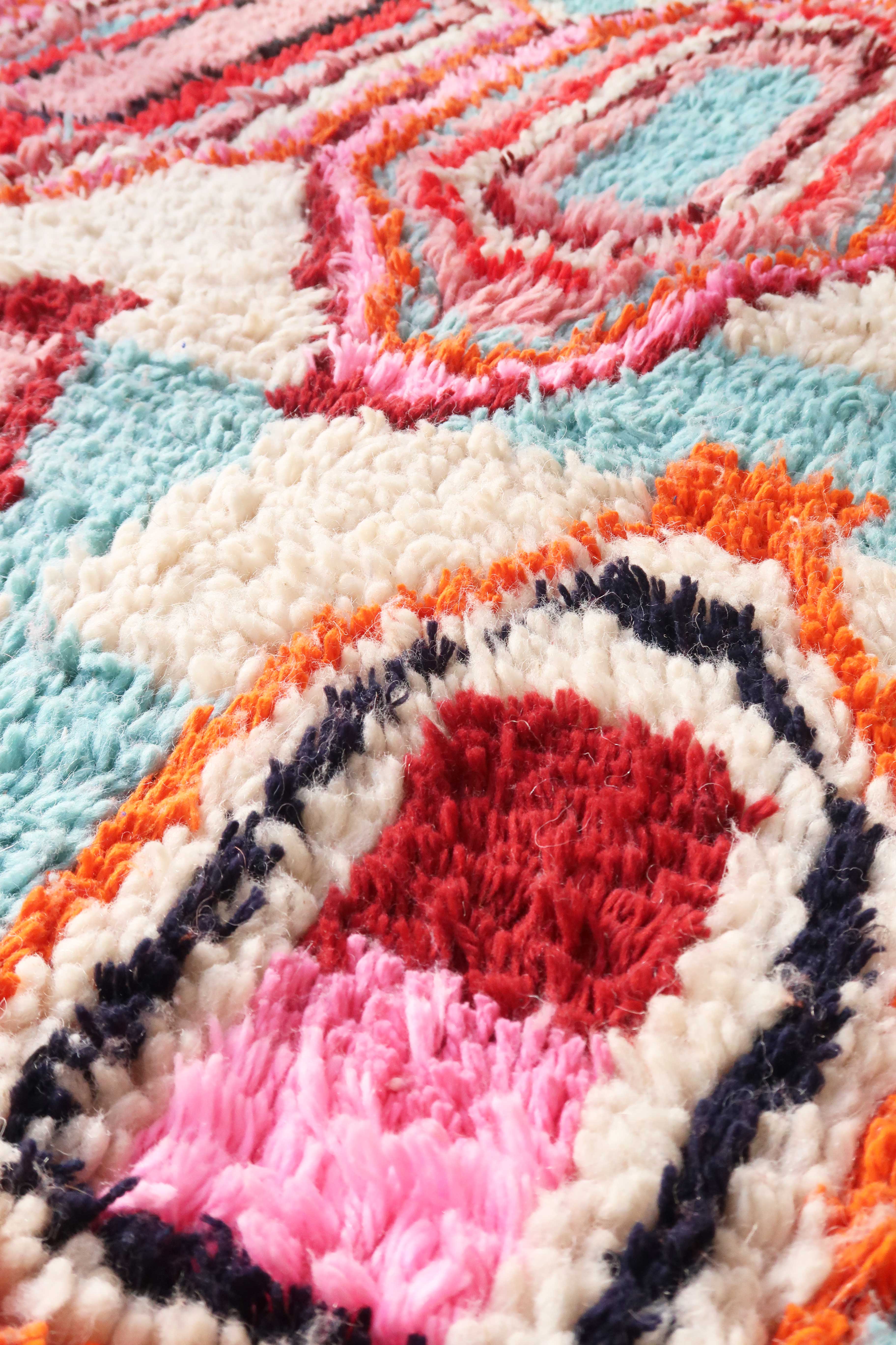 Pink and blue boujaad berber carpet in wool, hand-woven in morocco