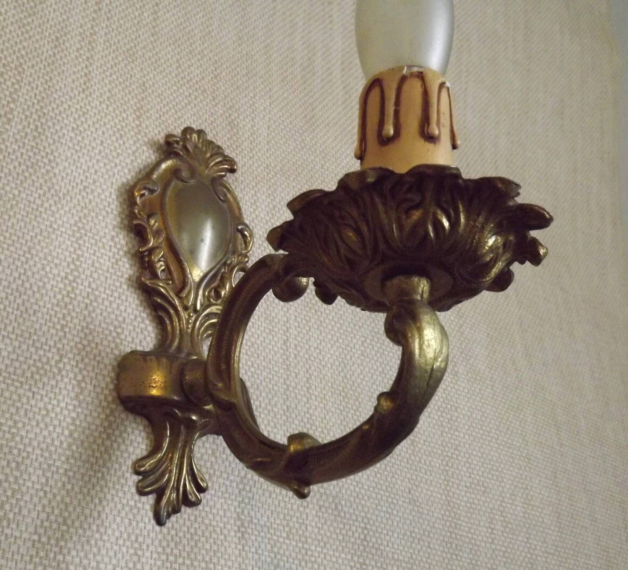 Pair of french vintage gilt bronze traditional style single wall lights 5113