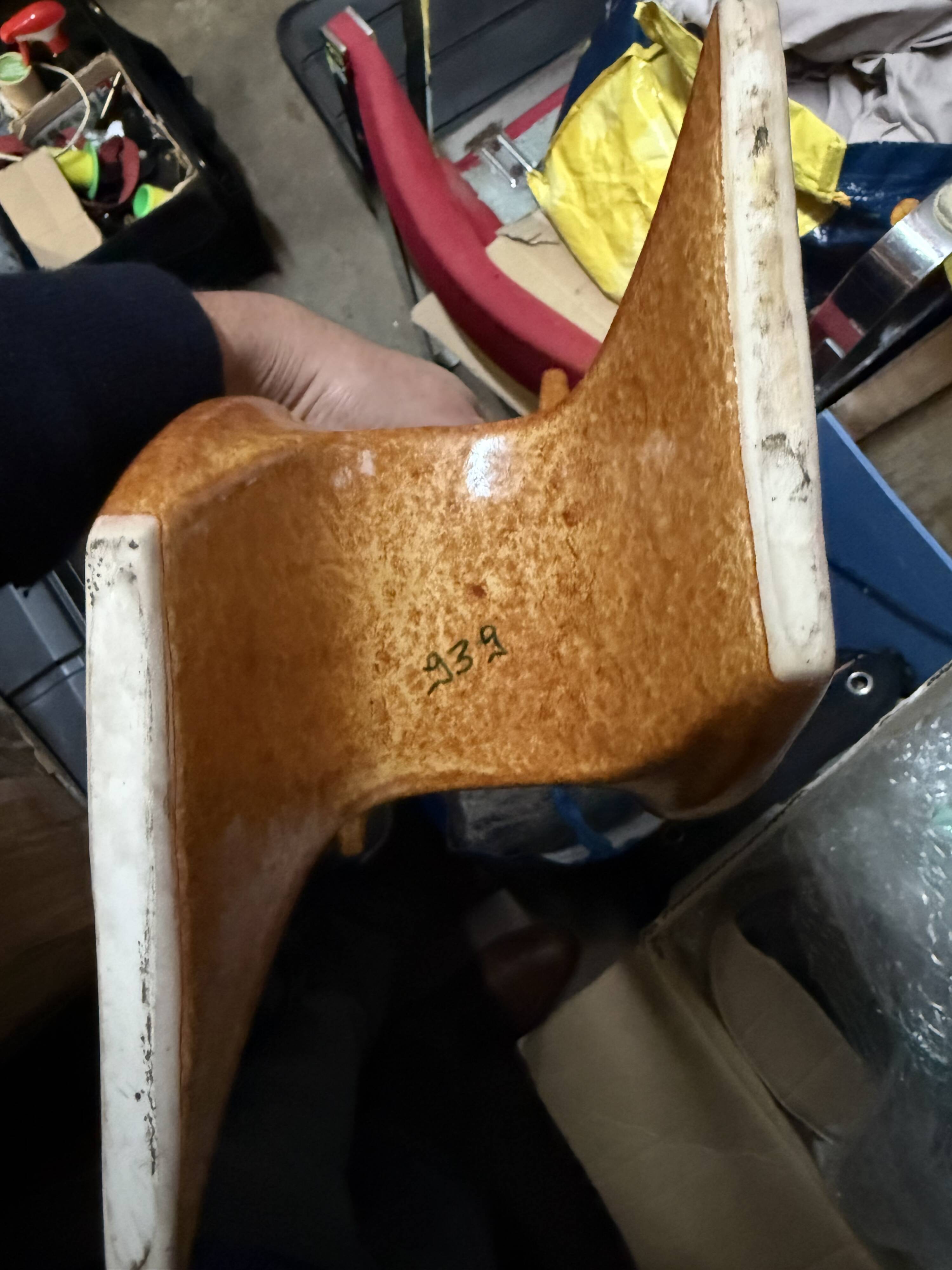 Sculptural vase by Roberto Rigon for Bertoncello cermamiche d'arte