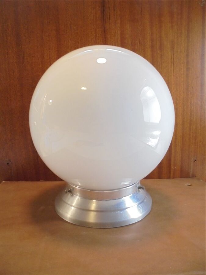Opaline globe lamp