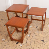 Teak giggling coffee table