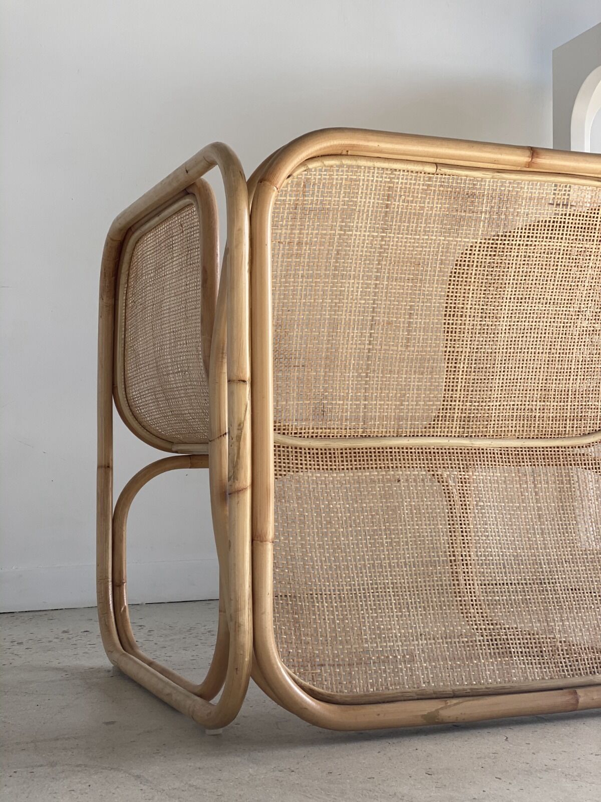 U-shaped armrest rattan armchair, grid canning