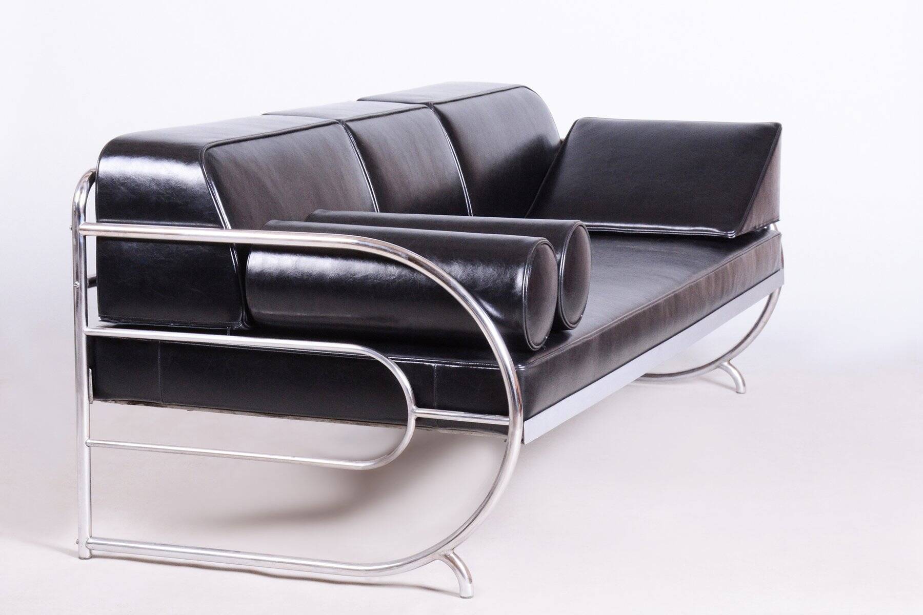 Bauhaus Sofa in Chromed Steel and Leather by Robert Slezák, Czech, 1930s