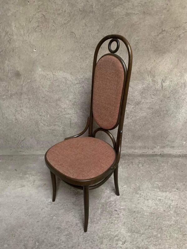 Série de 4 anciennes chaises bistrot Thonet en bois courbé