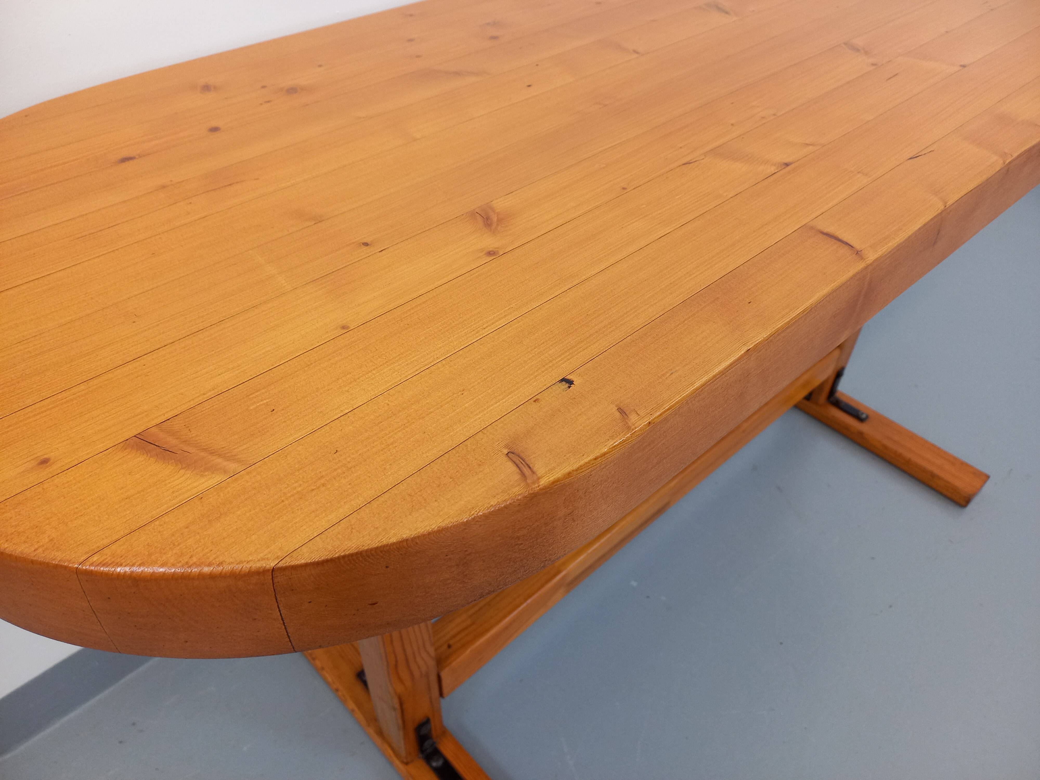 Oval table / vintage pine console from the 60s 70s