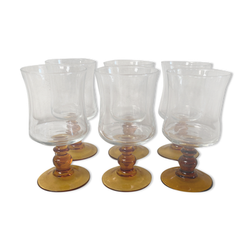 Set of 6 vintage wine glasses
