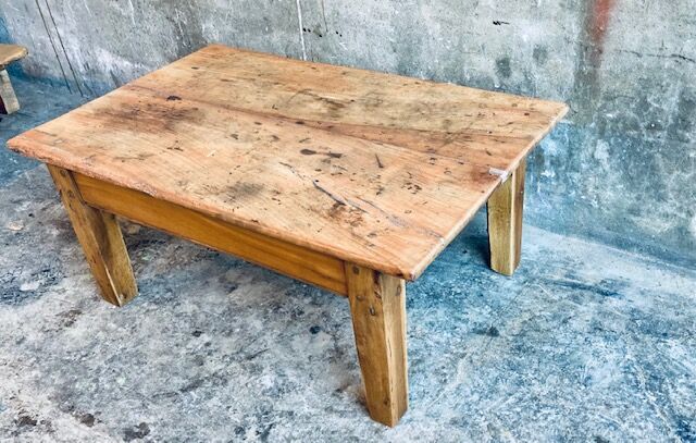 Coffee farmhouse table
