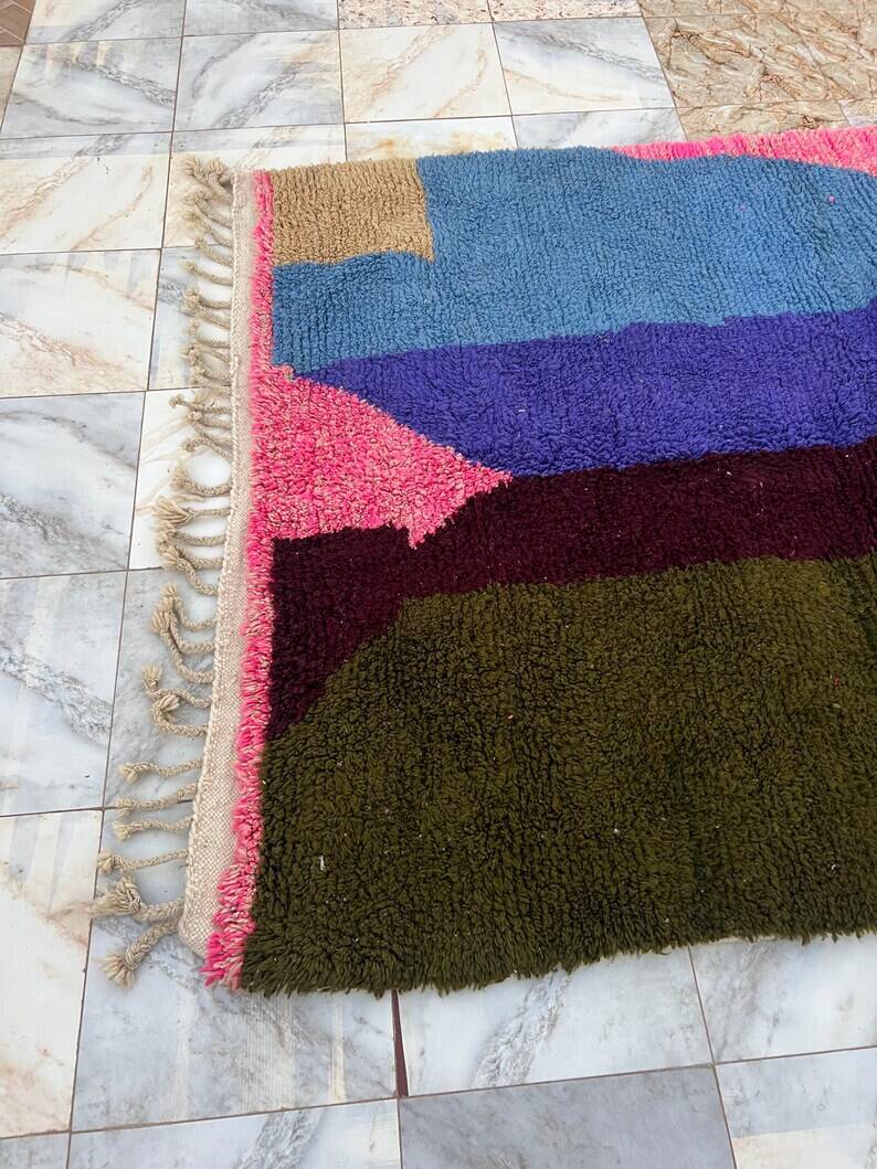 Handcrafted Berber rug in pure wool, size 150 x 260 cm