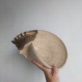 Japanese artisanal vintage cut in beige and gilded bronze ceramic in the shape of a snail shell