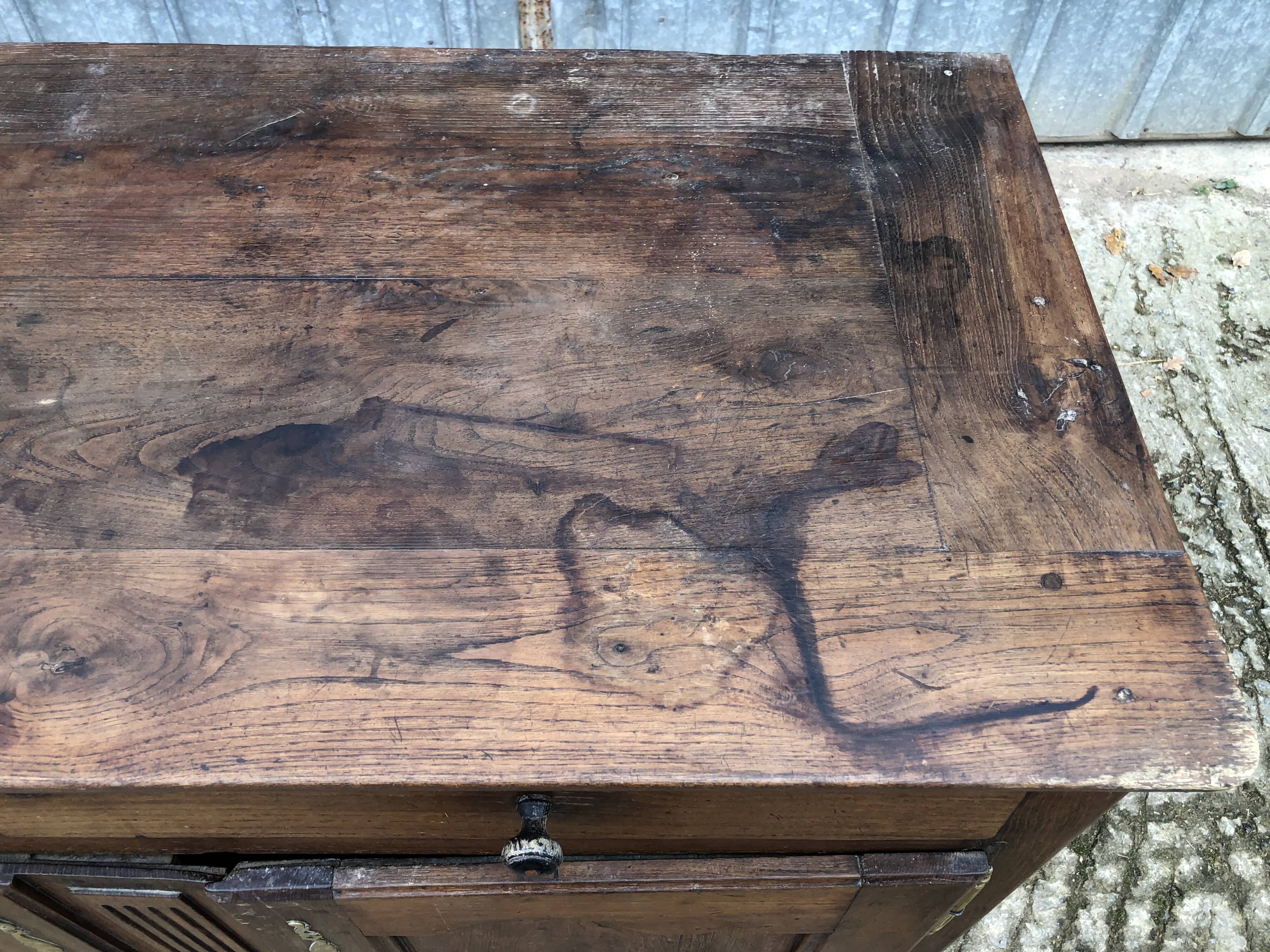 Antique Louis XV low chestnut sideboard with 2 doors and 1 drawer.