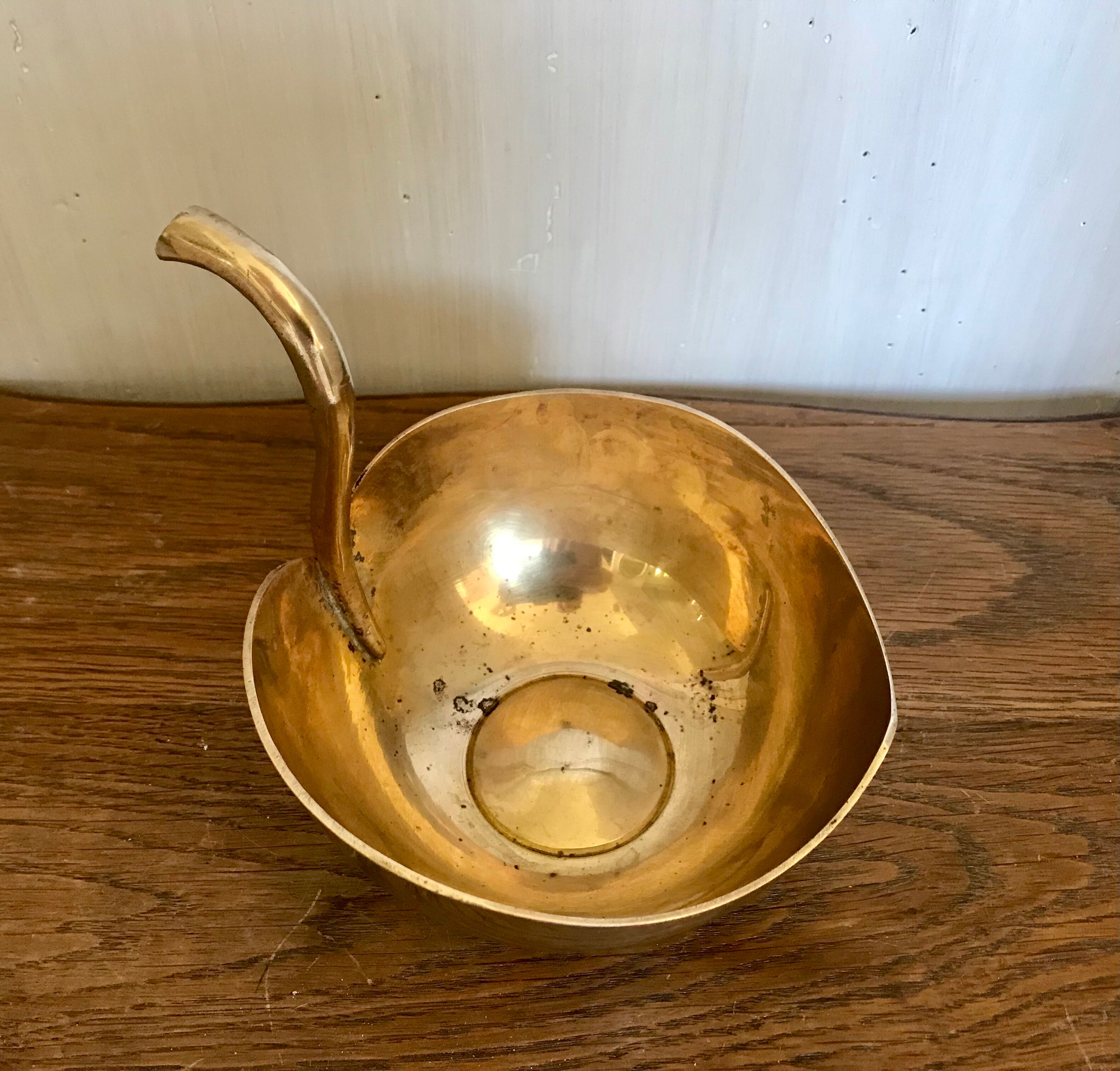 Brass apple pocket