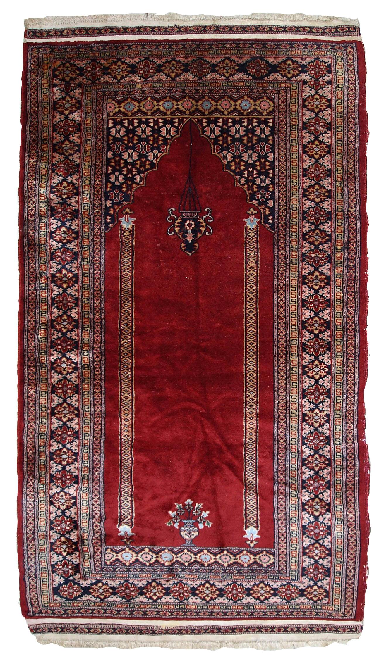 Tapis Vintage Bukhara en Laine, Années 1960, Éclat et Tradition