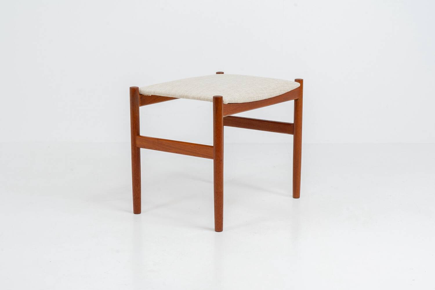 Tabouret de Hugo Frandsen pour Spøttrup (Danemark, années 1960).